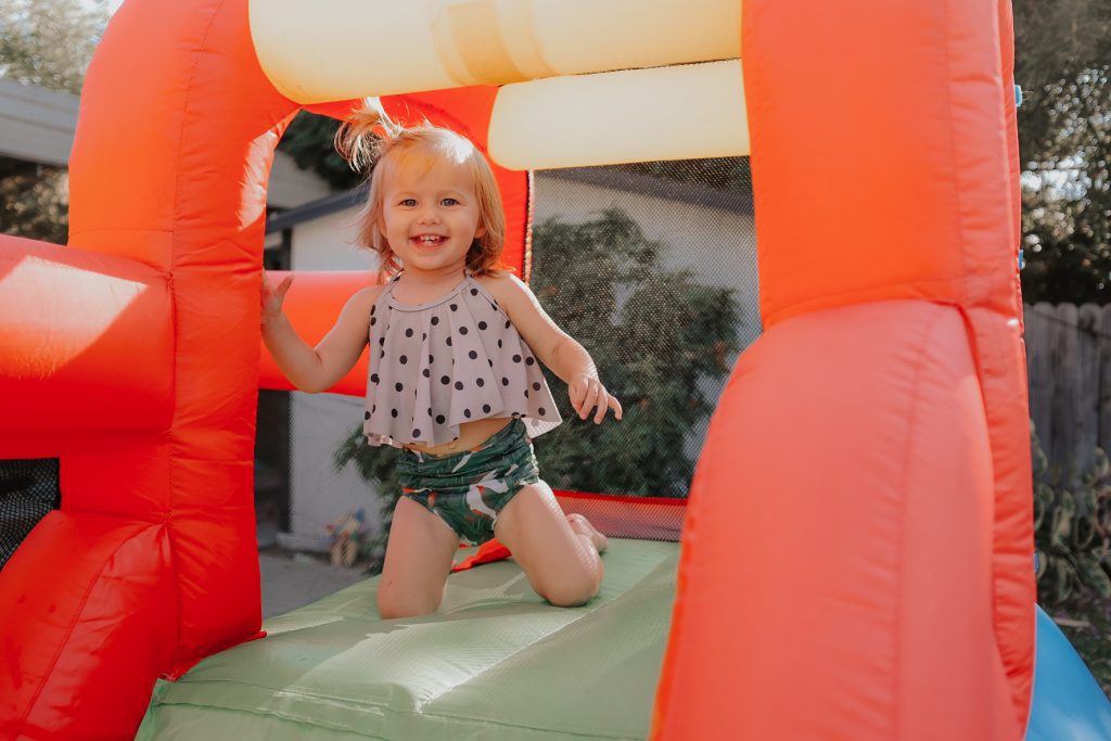 jump and splash adventure bounce house kids play