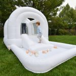 DayDreamer Cloud Bounce House with ball pit